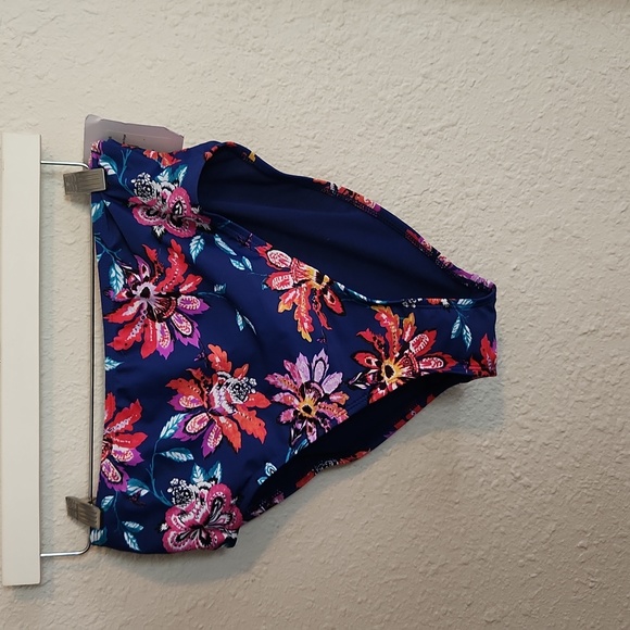 Bathing suit set - Picture 3 of 4